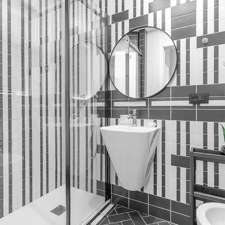 Apartament Cre12 -loreto - Duomo- Design - Elegant - Modern Mediolan